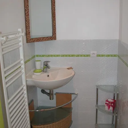 ベッド・アンド・ブレックファスト Au Mas Des Calmettes