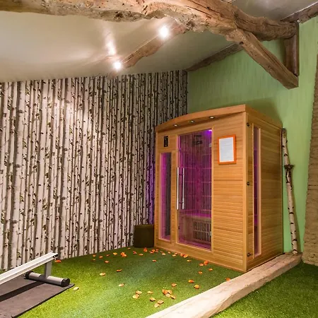 Au Mas Des Calmettes ベッド・アンド・ブレックファスト Parisot