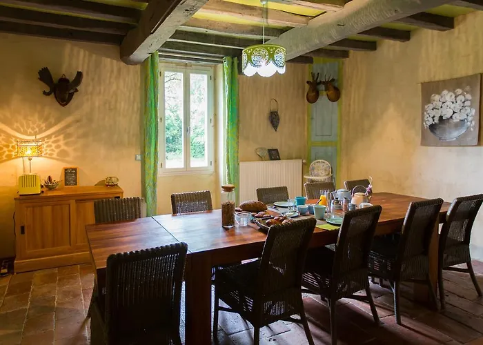 Couette-café Au Mas Des Calmettes Parisot (Tarn)