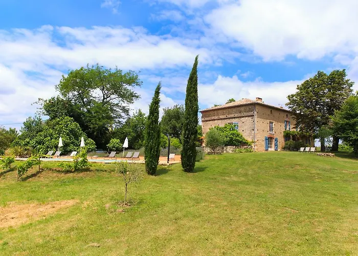 Bed & Breakfast Au Mas Des Calmettes 4*